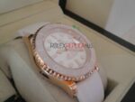 Rolex replica yacht master l rose gold strip rubber bay max white dial orologio replica copia 4us529 - immagine 3