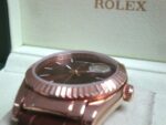 Rolex replica daydate rose gold chocolate strip leather orologio replica copia imitazione 4us719 - immagine 6