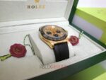 Rolex replica daytona oro giallo oysterflex ceramichon bezel orologio replica copia imitazione 4us708 - immagine 5