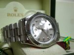 Rolex replica daydate ll acciaio argentèè dial strip president orologio replica copia imitazione 4us - immagine 6