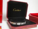 Cartier replica gioiello bracciale love white gold pavè diamond imitazione replica - immagine 7