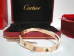 Cartier replica gioiello bracciale love rose gold 10 diamandi imitazione replica - immagine 11