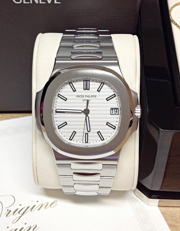 virtuemart_product_Patek-Philippe-replica-Nautilus-57111A-011-White-Dial2 Patek Philippe replica Nautilus 5711/1A-011 White Dial - immagine 1